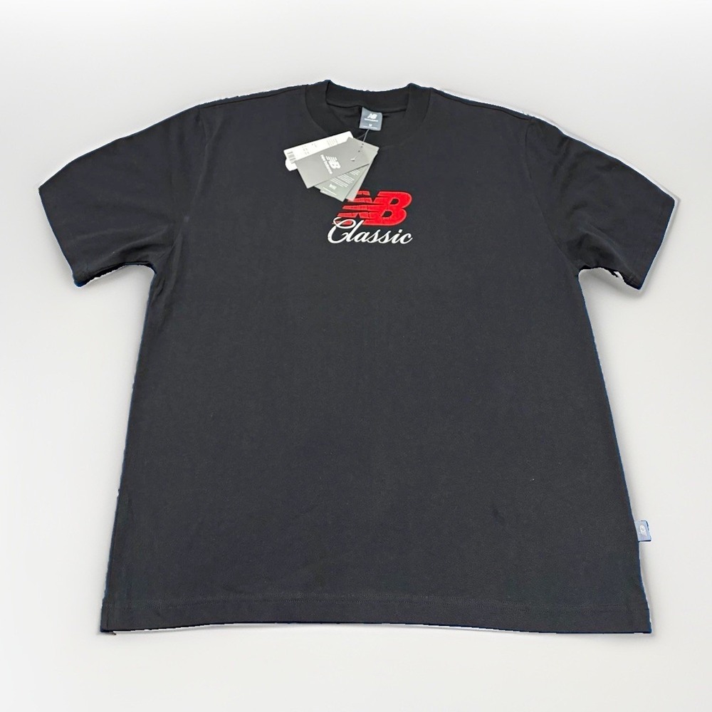 New Balance Classic Men's M Black Graphic Logo Crew Neck Short Sleeve T-Shirt